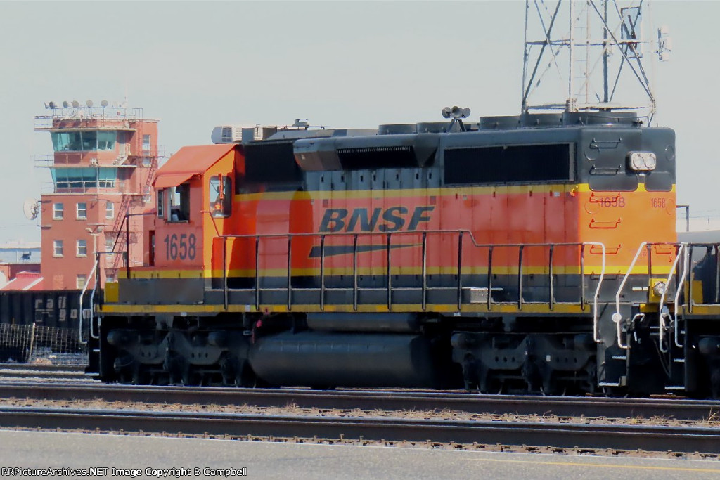 BNSF 1658